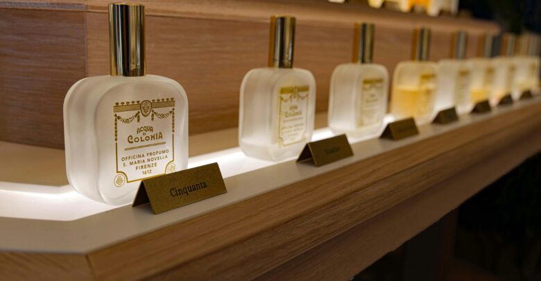 للعطور الكثير من المواقع وأشهرها